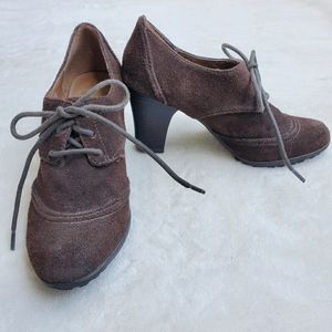 Sonoma Vintage Inspired Suede Heels